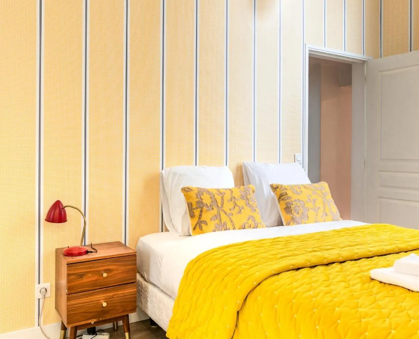 Apartment Luxury Typical Parisian Flat - 5 Min From Louvre Paris