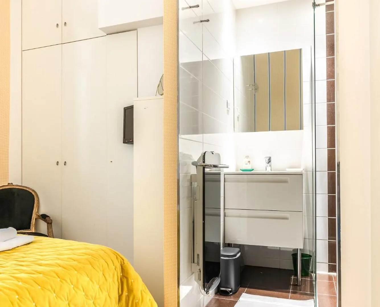Luxury Typical Parisian Flat - 5 Min From Louvre
