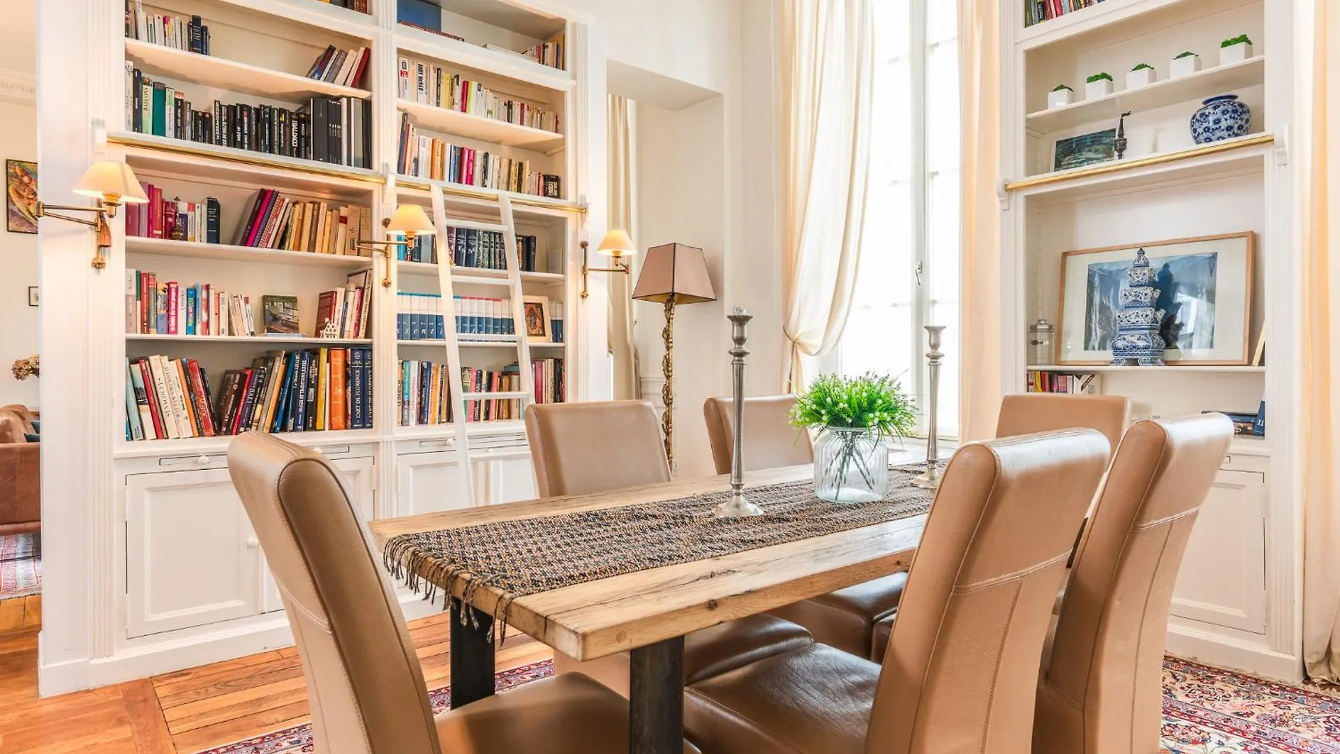 Luxury Typical Parisian Flat - 5 Min From Louvre דירה *