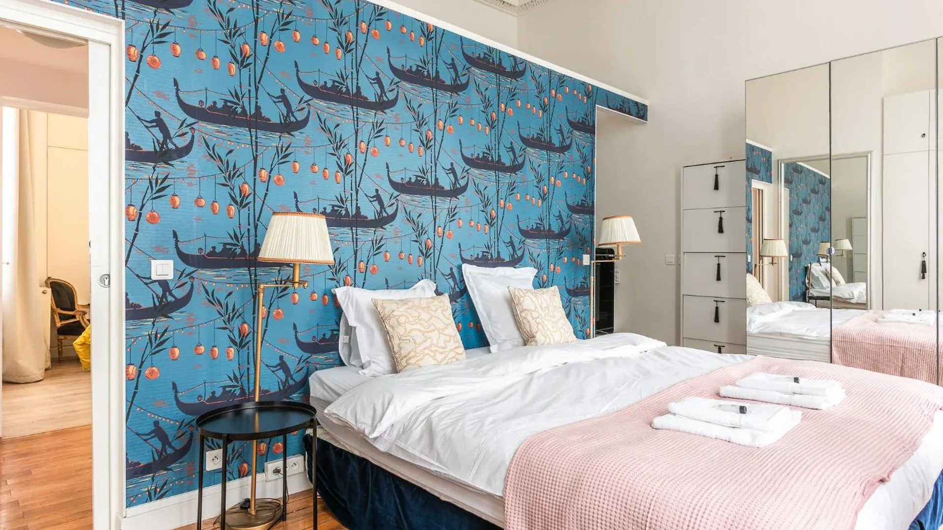 Luxury Typical Parisian Flat - 5 Min From Louvre Apartment *